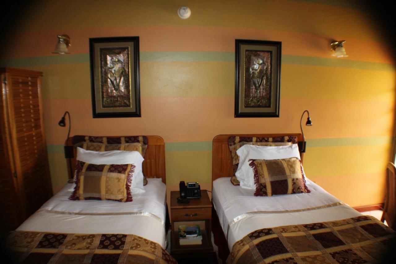 Bed and Breakfast Native Abode Bon Accord Village Exterior foto